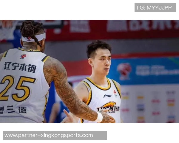 赵继伟：从青涩新星到国家队核心的篮球成长之路